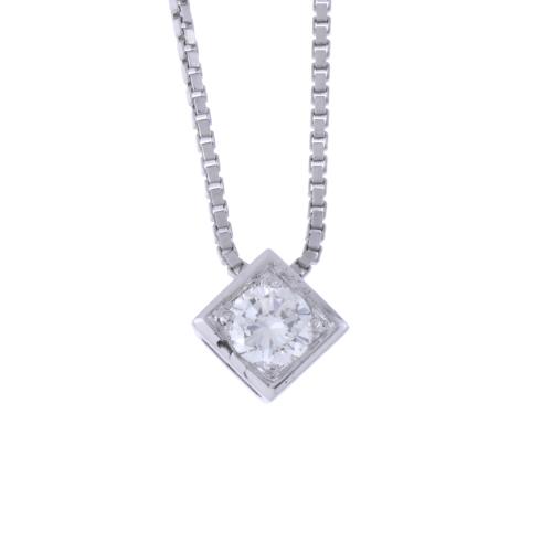 SOLITAIRE DIAMOND PENDANT.