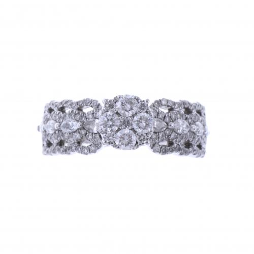 DIAMONDS ROSETTE RING.