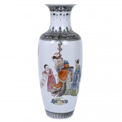 CHINESE VASE, 20TH CENTURY.