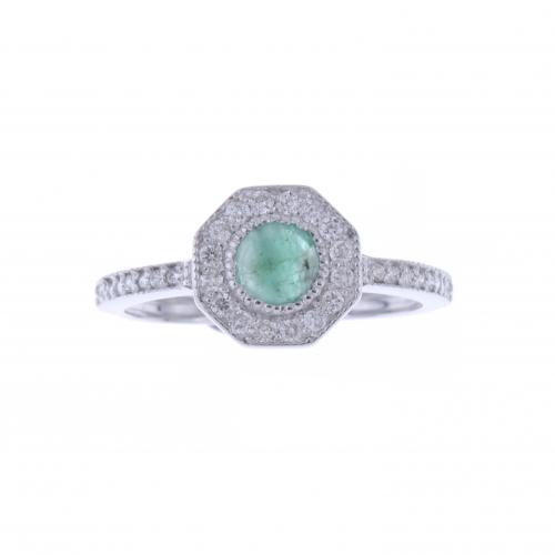 DIAMONDS AND EMERALD RING.