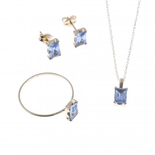 SET OF RING, EARRINGS AND PENDANT WITH BLUE TOPAZ.