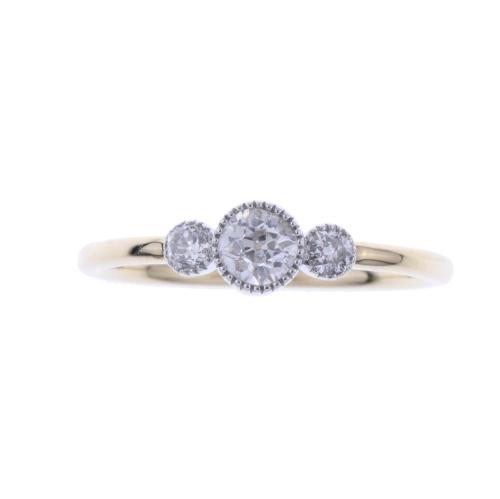 ART DECO STYLE DIAMONDS TRIPLE RING.