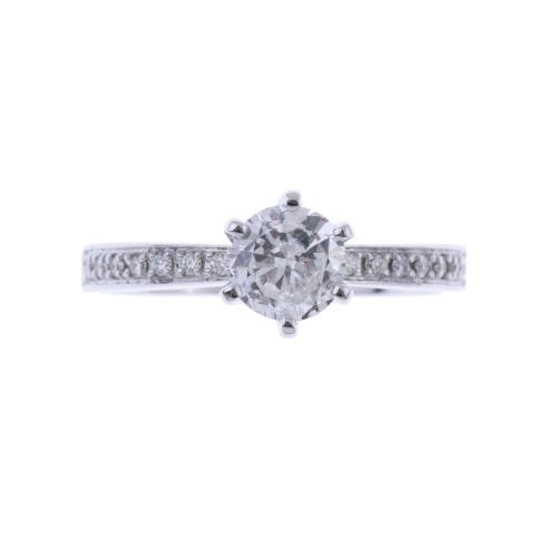 DIAMOND SOLITAIRE RING.