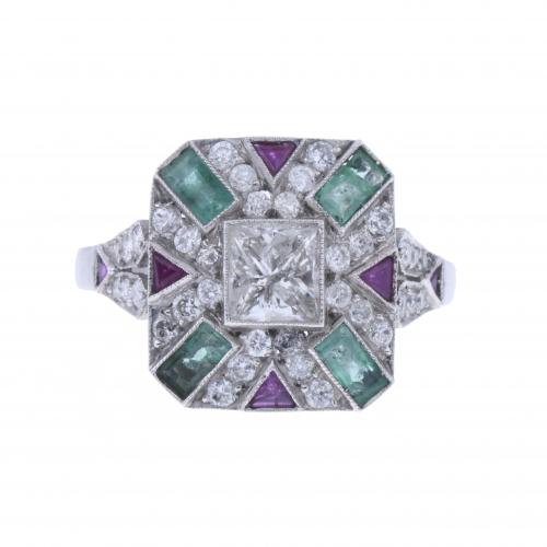 ART DECO RING WITH DIAMONDS.