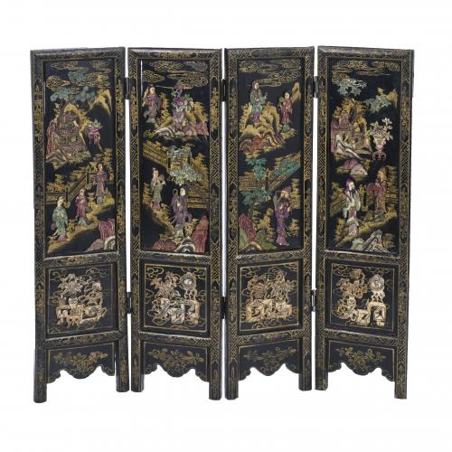 SMALL CHINESE FOUR-LEAF TABLE SCREEN, MID 20TH CENTURY.