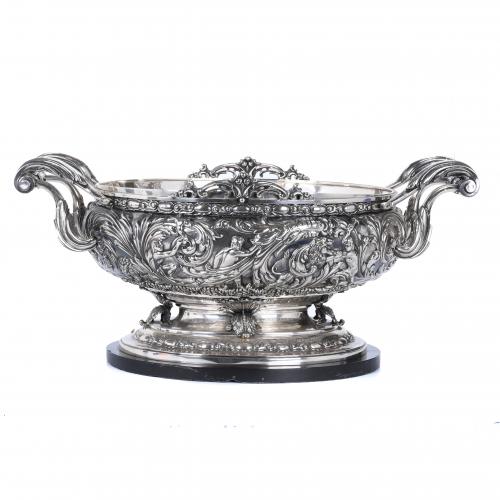 LARGE SPANISH SILVER CENTREPIECE, MID 20TH CENTURY.