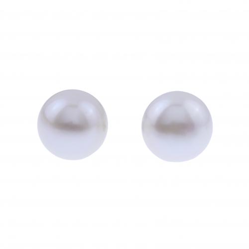 PEARLS STUD EARRINGS.