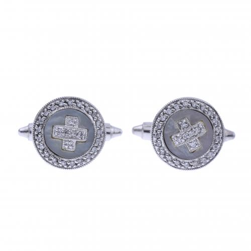 CUFFLINKS WITH DIAMONDS AND MOTHER-OF-PEARL.