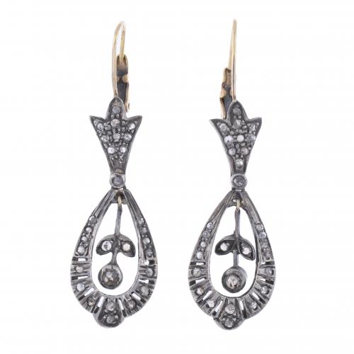 LONG EARRINGS WITH DIAMONDS.