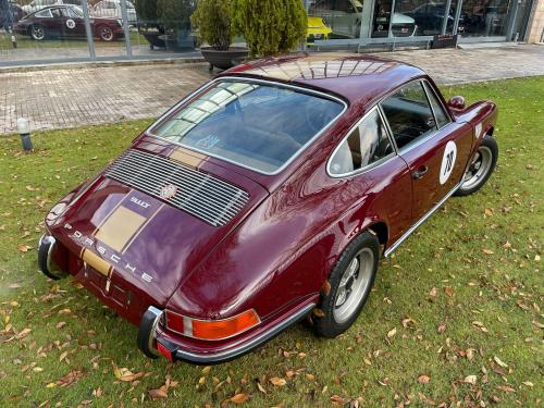 PORSCHE 911 2.2T