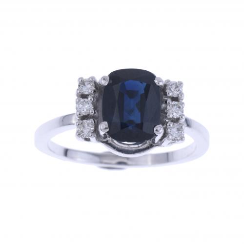 DIAMONDS AND SAPPHIRE RING.