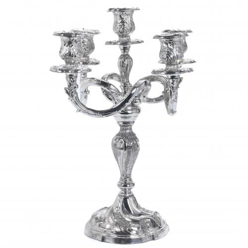 CANDELABRO ESPAÑOL EN PLATA, MED. SIGLO XX.