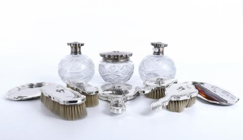 SPANISH SILVER TOILET SET, MID 20TH CENTURY. 