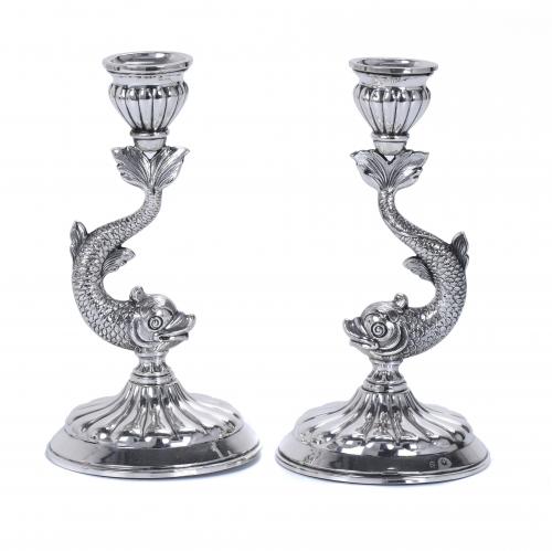 PAIR OF SPANISH SILVER CANDLESTICKS, MID 20TH CENTURY.