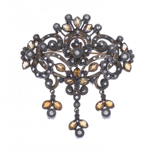 ANTIQUE BROOCH WITH DIAMONDS AND CITRINES.