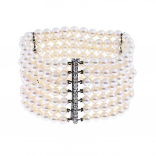 PEARLS AND DIAMONDS WIDE BRACELET.