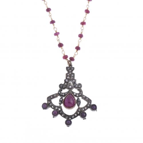 NECKLACE WITH RUBIES.