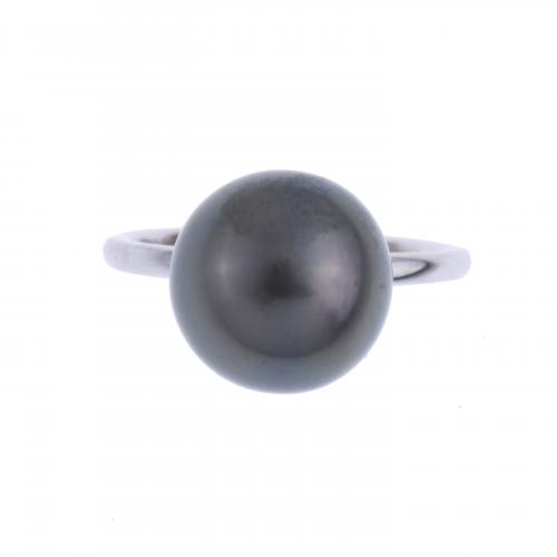 RING WITH TAHITI AUSTRALIAN PEARL.