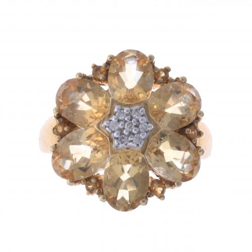 FLORAL RING WITH CITRINES AND DIAMONDS.