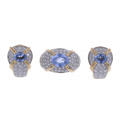 SAPPHIRE AND DIAMONDS RING AND EARRINGS SET.