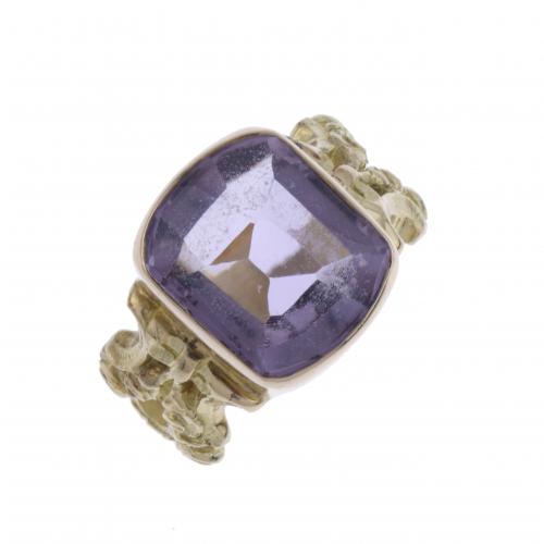 RING WITH AMETHYST