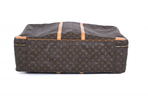 LOUIS VUITTON. MALETA "SIRIUS".