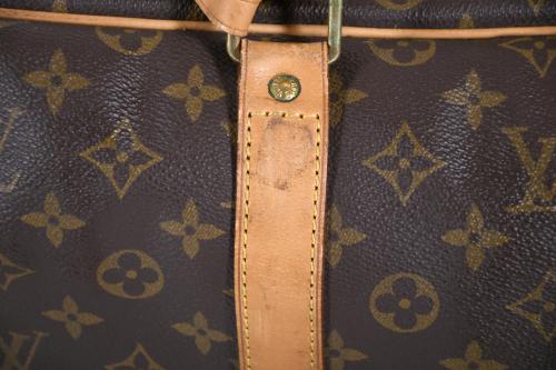 LOUIS VUITTON. MALETA "SIRIUS".