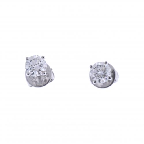 DIAMOND STUD EARRINGS.