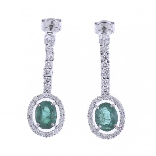 LONG EARRINGS WITH EMERALDS ROSETTE.