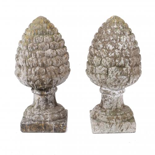 PAIR OF DECORATIVE GARDEN PINECONES, 20TH CENTURY.