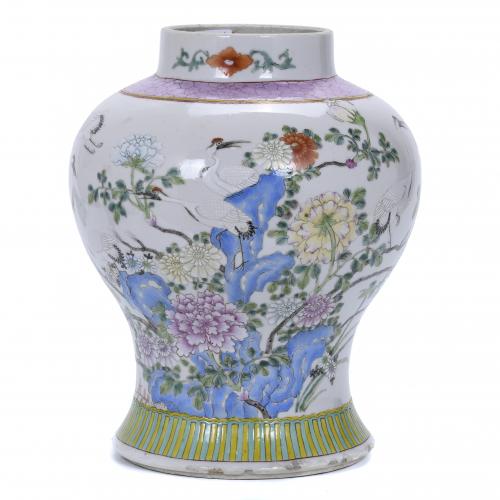 CHINESE VASE, LATE 19TH-EARLY 20TH CENTURY.