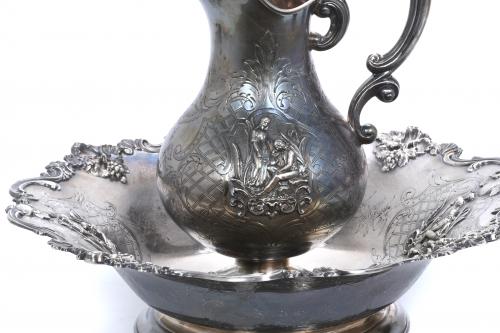 FRENCH SILVER JUG WITH BASIN, 1880-1903.