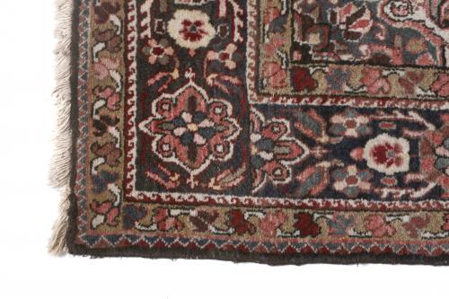 PERSIAN CARPET, 20TH CENTURY.