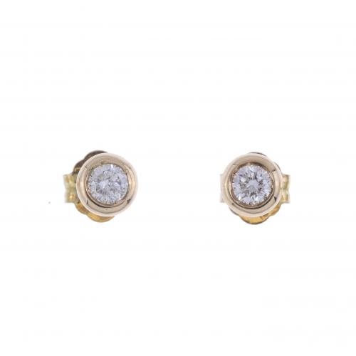 PENDIENTES DORMILONAS DE DIAMANTES.