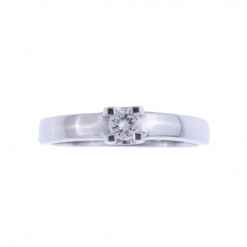 DIAMOND SOLITAIRE RING.