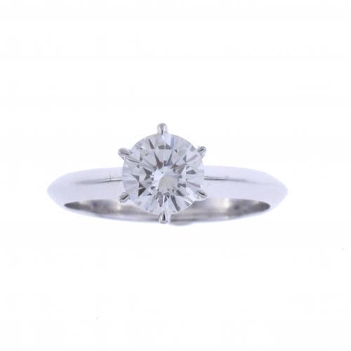 DIAMOND SOLITAIRE RING.