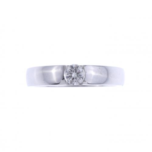 DIAMOND SOLITAIRE RING.