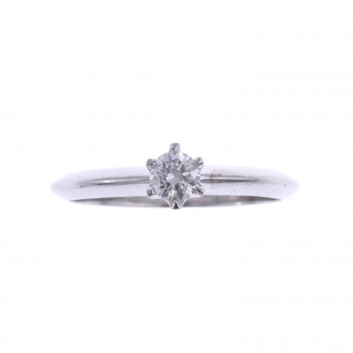 DIAMONDS SOLITAIRE RING.