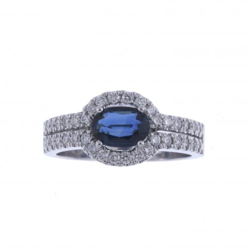 DIAMONDS AND SAPPHIRE RING.