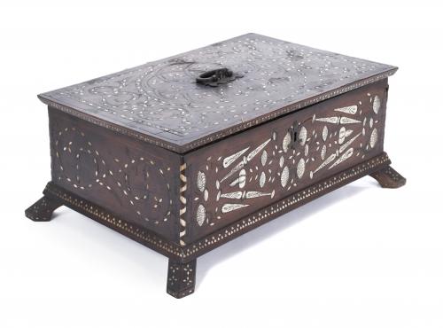 SPANISH TABLE-TOP BOX . 18TH-19TH CENTURY.