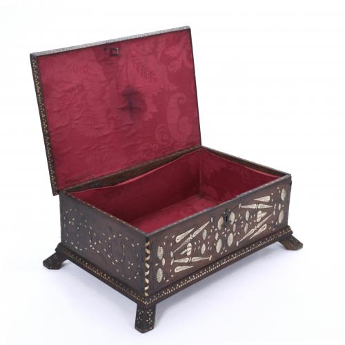 SPANISH TABLE-TOP BOX . 18TH-19TH CENTURY.