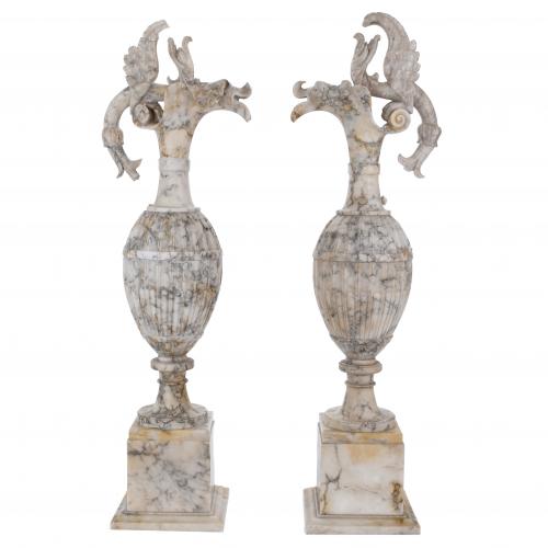 PAIR OF DECORATIVE VASES, PROBABLY ITALIAN, 19TH-20TH CENTURY.