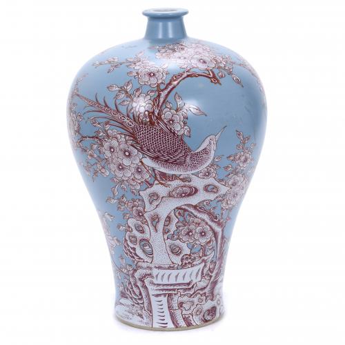 CHINESE VASE. 20TH CENTURY.