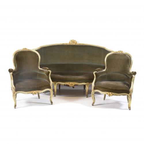 LOUIS XV STYLE THREE-PIECE SUITE. EARLY 20TH CENTURY.