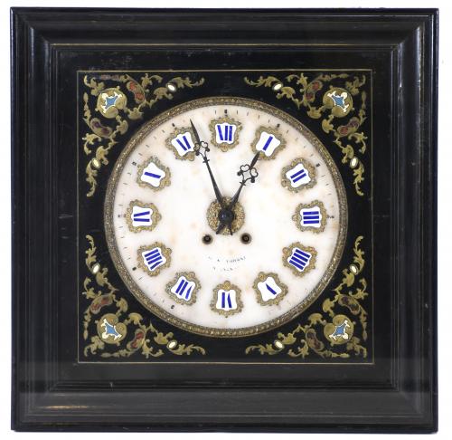 ELIZABETHAN STYLE WALL CLOCK, EARLY 20TH CENTURY. 