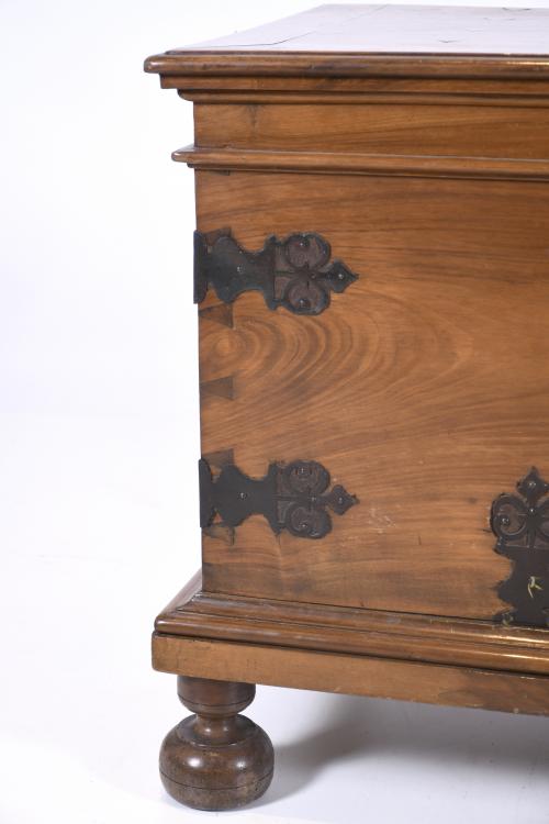 CHEST, 20TH CENTURY.