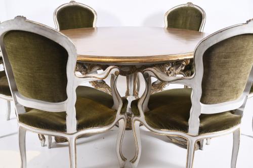 DINING TABLE AND CHAIRS, LOUIS XV STYLE. MID 20TH CENTURY.