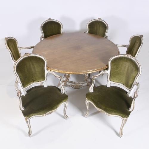 DINING TABLE AND CHAIRS, LOUIS XV STYLE. MID 20TH CENTURY.