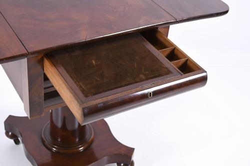 BIEDERMEIER PEDESTAL TABLE, 1815-1830.