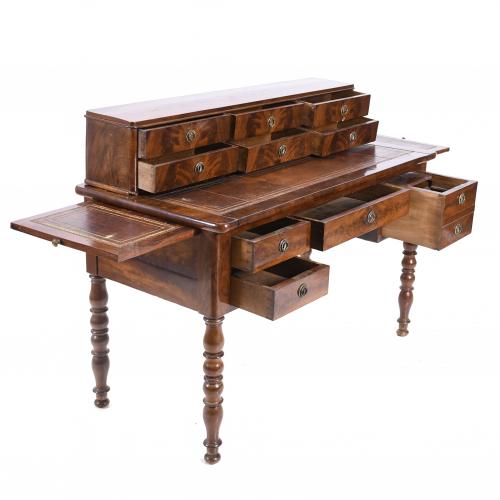 VICTORIAN WRITING DESK. 1840-1850. 